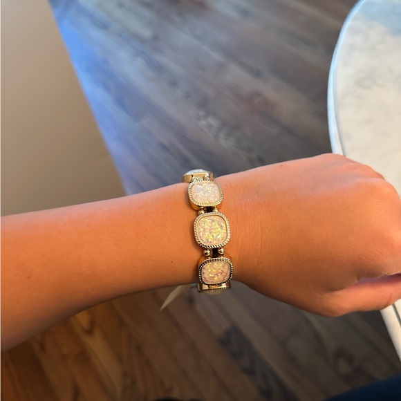 Various Bracelets - Picture 6 of 7